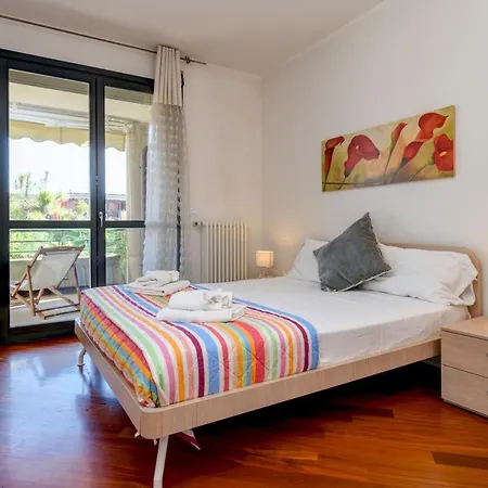 Desenzanoloft Official Partner Marriott Homes & -butterfly And 5 Pools Family Apartment Desenzano del Garda