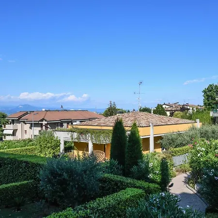 Desenzanoloft Official Partner Marriott Homes & -butterfly And 5 Pools Family Desenzano del Garda