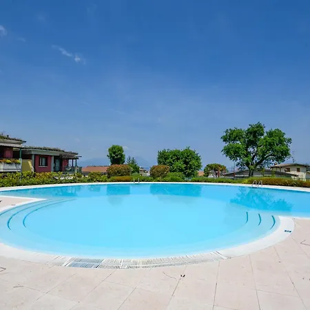 Apartment Desenzanoloft Official Partner Marriott Homes & -butterfly And 5 Pools Family