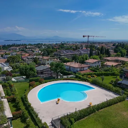 Desenzanoloft Official Partner Marriott Homes & -butterfly And 5 Pools Family Apartment Desenzano del Garda